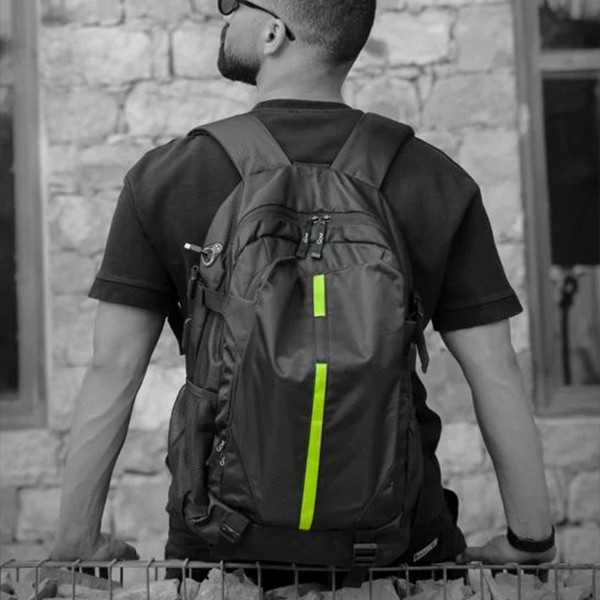 21 Liters Bagpack, Ports, Hight Quality material - (Black) Périphériques Goui, Ultra Pc Gamer Maroc